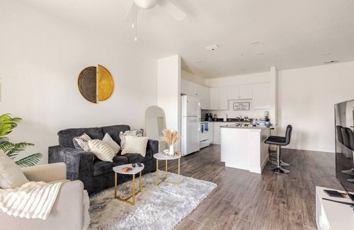 Kissimmee Apartment | Cloud Nine 1BR 15 MIN from Kissimmee Main Street