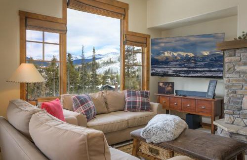 Bear Crossing House | Cloudline Chalet townhouse