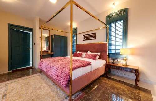 Ooty Bed & Breakfast | Clouds Nest By Aanvis Inn