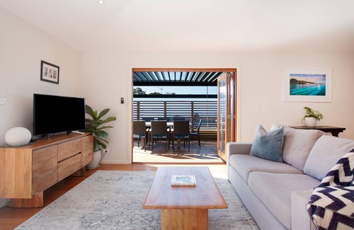 Randwick House | Clovelly Beach House with views