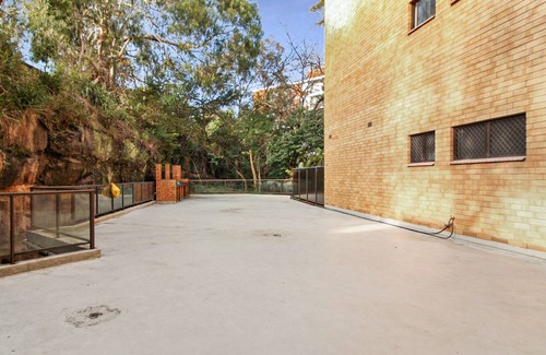 Randwick Apartment | CLOVELLY RD-BEACHES-PARKS-DINING-SHOPS-BUS-170SQM-POOL-SPA-SAUNA-GYM-200SQM YARD