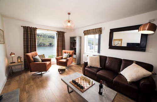 Tarbert House | Clovelly Torran Glas a 5 Star luxury retreat for couples. Pet-Friendly!