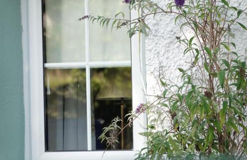 Fivemilebourne House | Clover Cottage