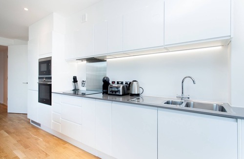 Isle of Dogs Apartment | Clover Court by Aeria Apartments