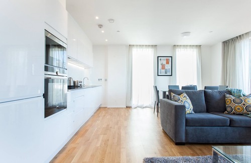 Isle of Dogs Apartment | Clover Court by Aeria Apartments