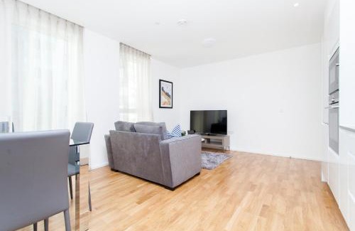 Isle of Dogs Apartment | Clover Court by Aeria Apartments