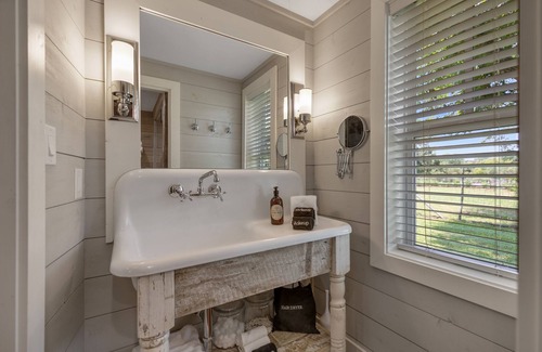 Fredericksburg House | Clover Haus 2 Blks to Main St w/Pool and Hot-Tub!