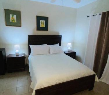 Runaway Bay Apartment | Club Caribbean Apartments
