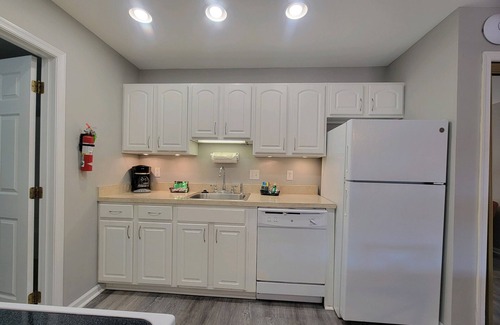 North Ocean City Condo | Club Ocean Villas II Waterfront w/Hot Tub