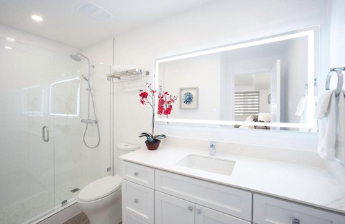 Seven Mile Beach Apartment | Club Se7en at Beachcomber