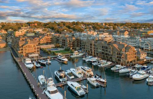 Yachting Village Resort | Club Wyndham Newport Onshore