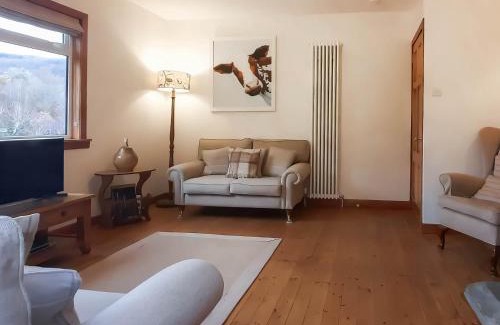 Pitlochry House | Clunie Dam Lodge