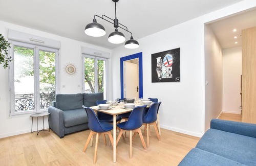 Saint-Fargeau Apartment | CMG Place Saint Fargeau 1