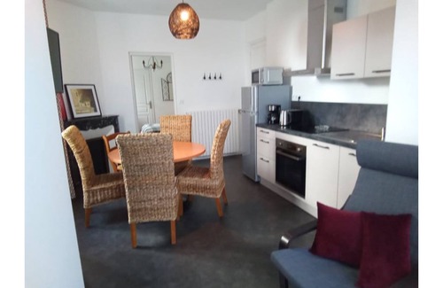 Bagnoles-de-l'Orne Apartment | Comfortable T1 with Bow window - option 4 people