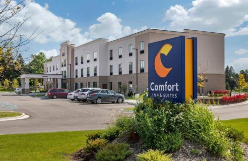Drayton Plains Hotel | Comfort Inn & Suites