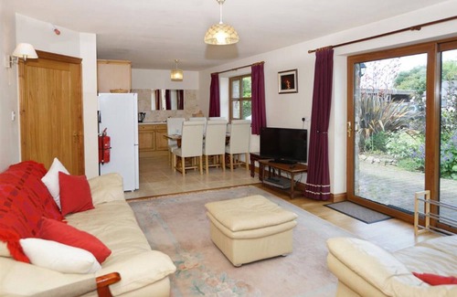 Llanfairpwllgwyngyll Cottage | Coach House Faner - Three Bedroom Cottage, Sleeps 6