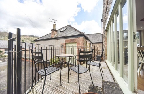 Matlock Bath Cottage | Coach House Mews, sleeps 6! Contemporary property in the popular Matlock Bath