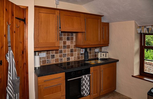 Aberaeron Cottage | Coach House - Panteg Road is Located in the Beautiful Georgian Town of Aberaeron