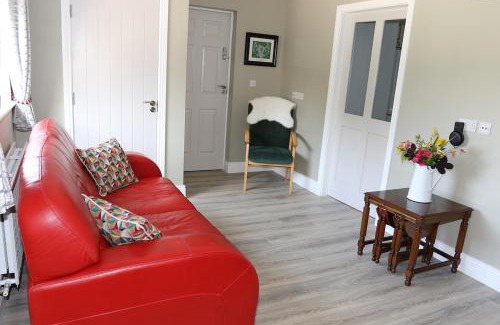 Castleblayney Apartment | Coaches Corner - Accessible Self-Catering Guest Suite - 5 Minutes from town - Singles or Super-King