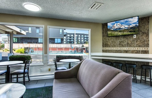 Sehome Hotel | Coachman Inn