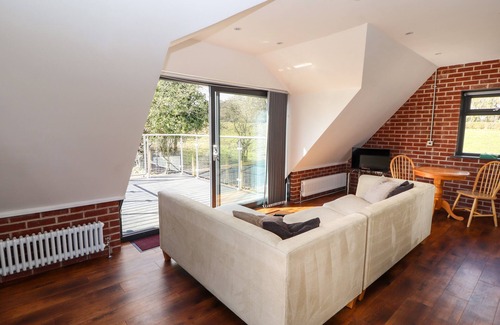 Northop Cottage | Coachmans Cottage, SYCHDYN