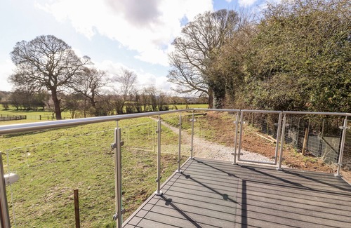 Northop Cottage | Coachmans Cottage, SYCHDYN