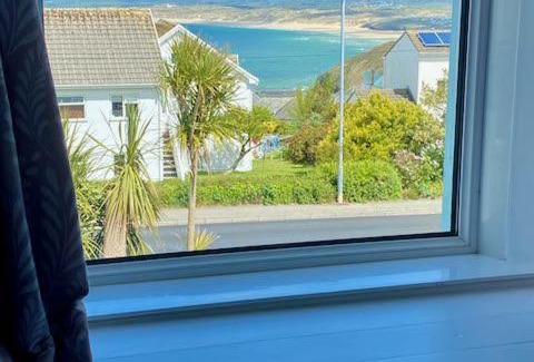 Carbis Bay Apartment | Coast Accommodation