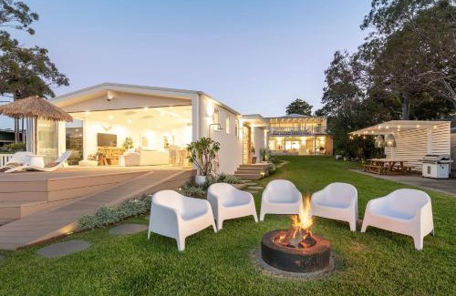Bonnells Bay House | Coast at Bonnells