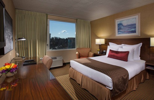 SeaTac Hotel | Coast Gateway Hotel