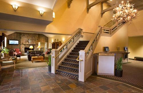 Anchorage Hotel | Coast Inn at Lake Hood