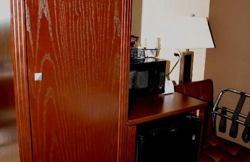 South Lethbridge Hotel | Coast Lethbridge Hotel & Conference Centre