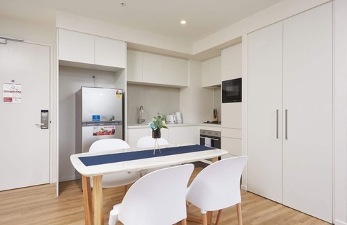 Surfers Paradise Apartment | Coast life 2 bedroom Apartment In Surfers Paradise