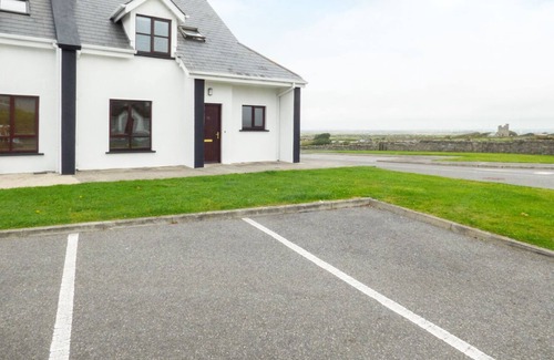 Kilmore Cottage | COAST VIEW, pet friendly in Kilmore Quay, County Wexford