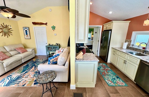 Nettles Island House | Coastal 1 Bedroom 1 Bathroom Beach House on Nettles Island Resort