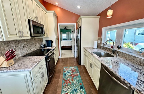 Nettles Island House | Coastal 1 Bedroom 1 Bathroom Beach House on Nettles Island Resort