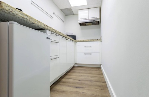 Flamingo/Lummus Condo | Coastal 2BR Escape | Walk to Beach and 2 Queen Beds
