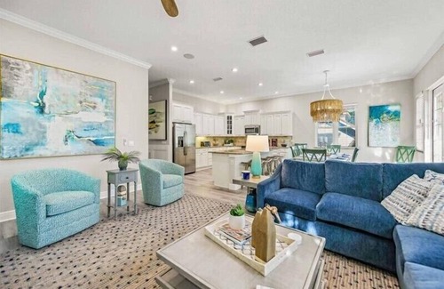 Holmes Beach House | Coastal Bliss- 2-Minute Walk (500 Feet) to the beach with private pool and spa