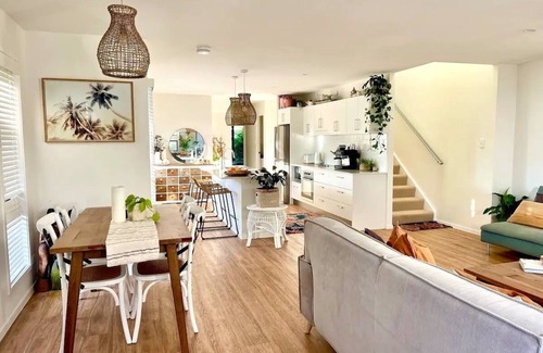 Mudjimba House | Coastal Bliss Mudjimba