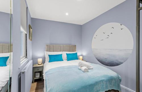 Kemptown Apartment | Coastal Breeze with Seaview By My Getaways