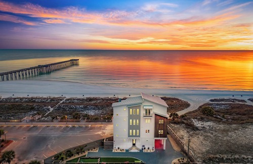 Panama City Beach House | Coastal Calm/Panama City Beachfront Balcony