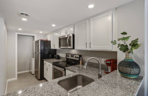 Hilton Head Island Villa | Coastal Charm & Convenience Beach Club Villa