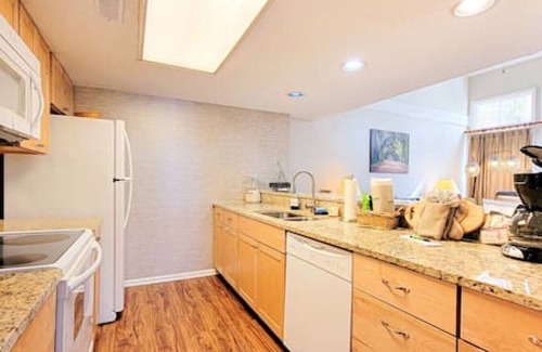 Ocean Ridge House | Coastal Charm: 3BR Condo on Edisto
