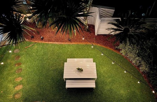 Marcoola Apartment | Coastal Charm - Pet & family friendly