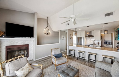 Galveston House | Coastal Charm -Renovated Townhome Steps from the Marina & Galveston Country Club