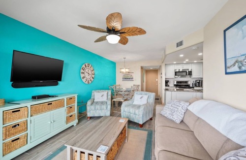 Fernandina Beach Condo | Coastal Charm: Elegant Beachside Condo with Pool and Views