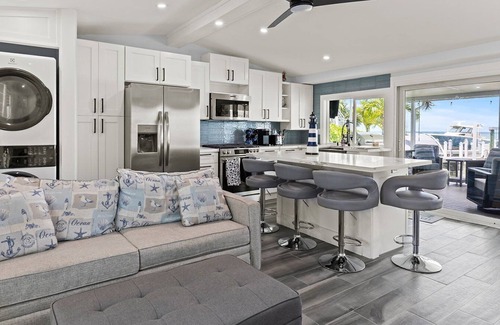 Layton House | Coastal Charmer Direct Gulf-Front Getaway in the