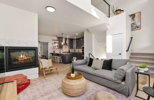 Old Town North House | Coastal Chic Home near New Belgium & Old Town FC