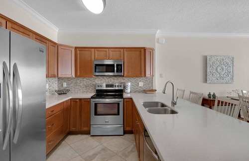 Long Beach Condo | COASTAL CHIC 10TH FLOOR FAMILY FRIENDLY GULF FRONT FOR 6! ENJOY!