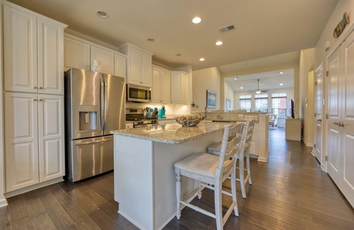 Lewes House | Coastal Club * 4BR Vacation Villa Home w 2.5 BA, sleeps 12