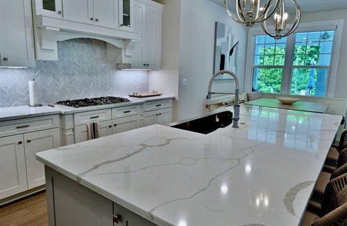 Lewes House | Coastal Club* 6BR Luxury House w 5 Full Bathrooms (Sleeps 12 Adults or 14 total)